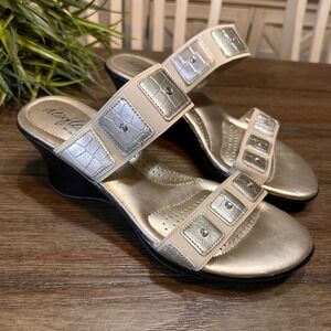 DexFlex by Dexter Women's Gold Wedge Sandals Size 10 Slip On Comfort Shoes